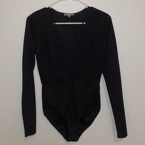 Charlotte Russe 💖Bundle It!💖 Black Long Sleeve Bodysuit w Plunge V-Neck Straps